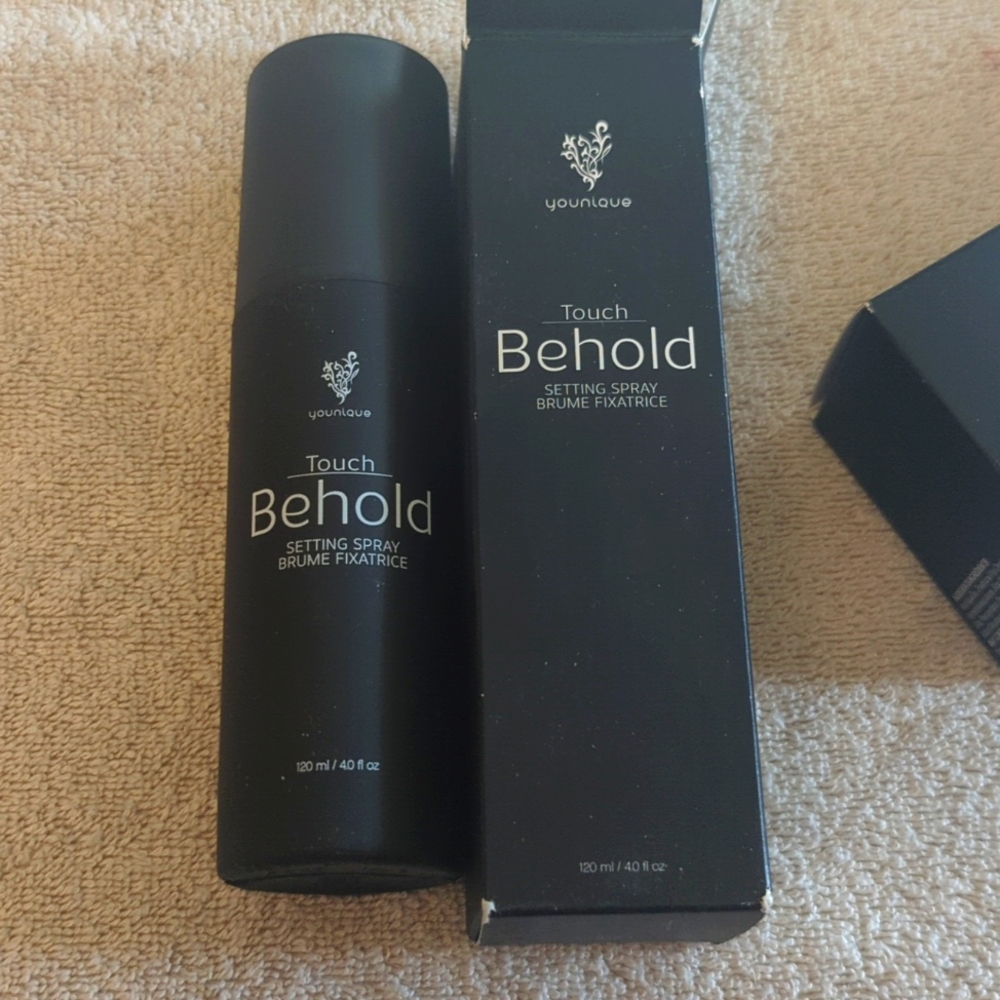 Younique setting spray